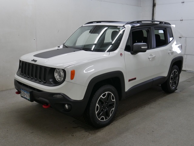 Pre-Owned 2017 Jeep Renegade Trailhawk 4WD 4D Sport Utility